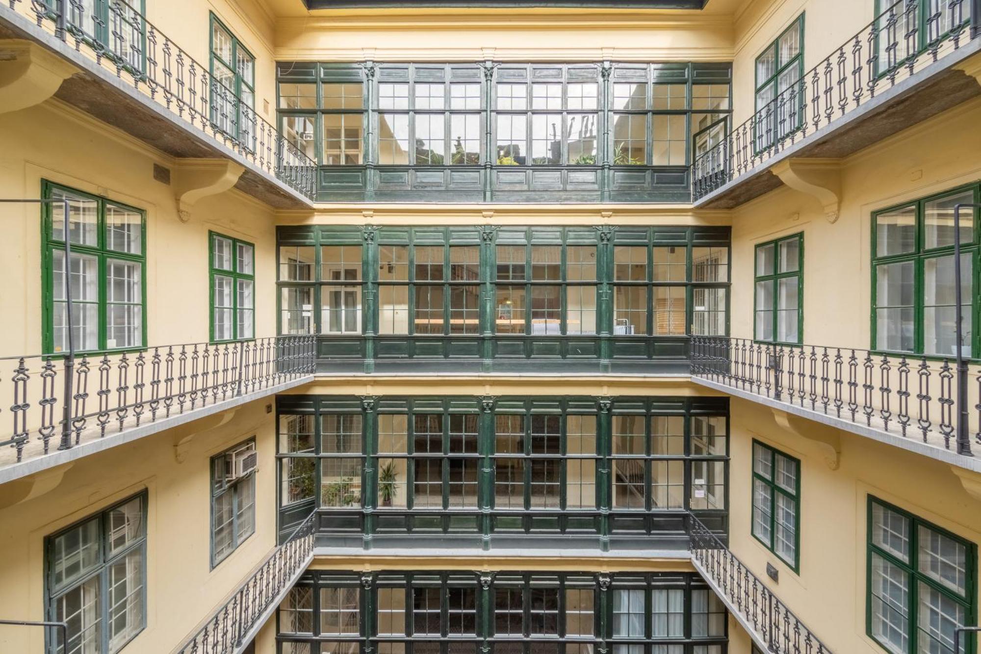 Hungarian Souvenir Apartment Budapest Bagian luar foto